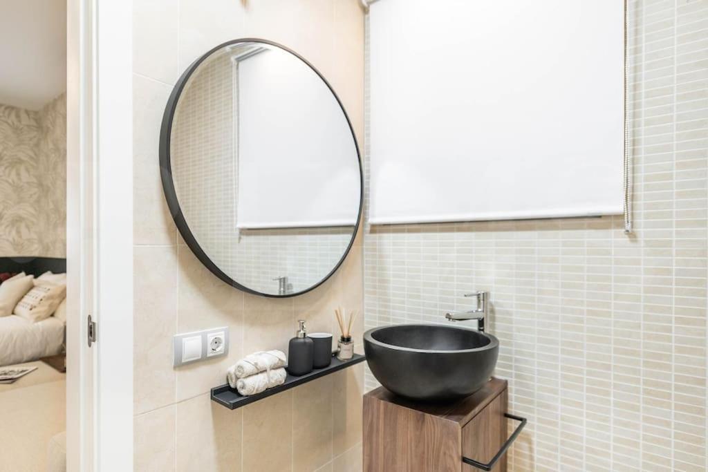 Chic Intimate Studio In The Heart Of Malaga By Rems Exterior photo