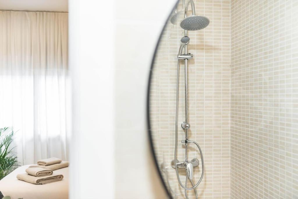 Chic Intimate Studio In The Heart Of Malaga By Rems Exterior photo