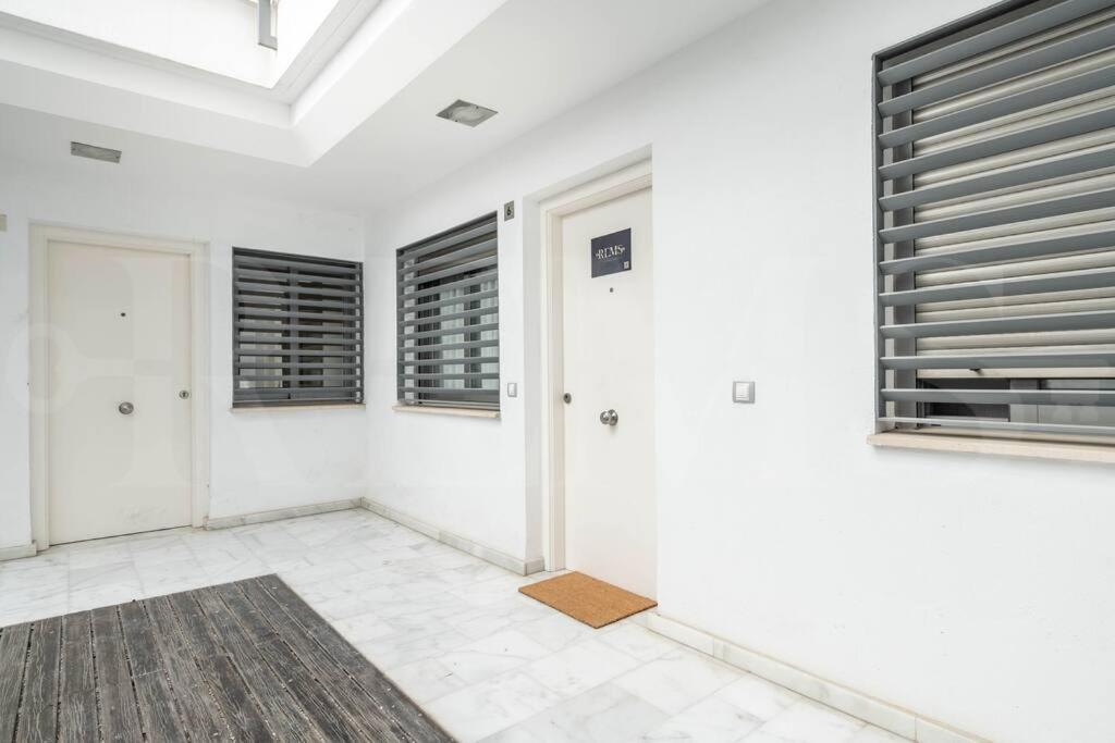 Chic Intimate Studio In The Heart Of Malaga By Rems Exterior photo